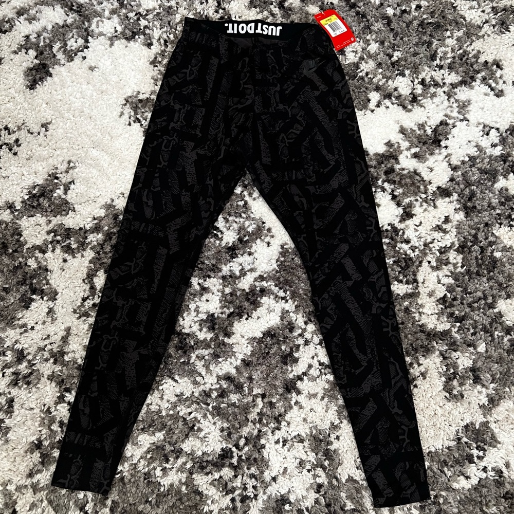 Nike Snake Print Yoga Pants NWT